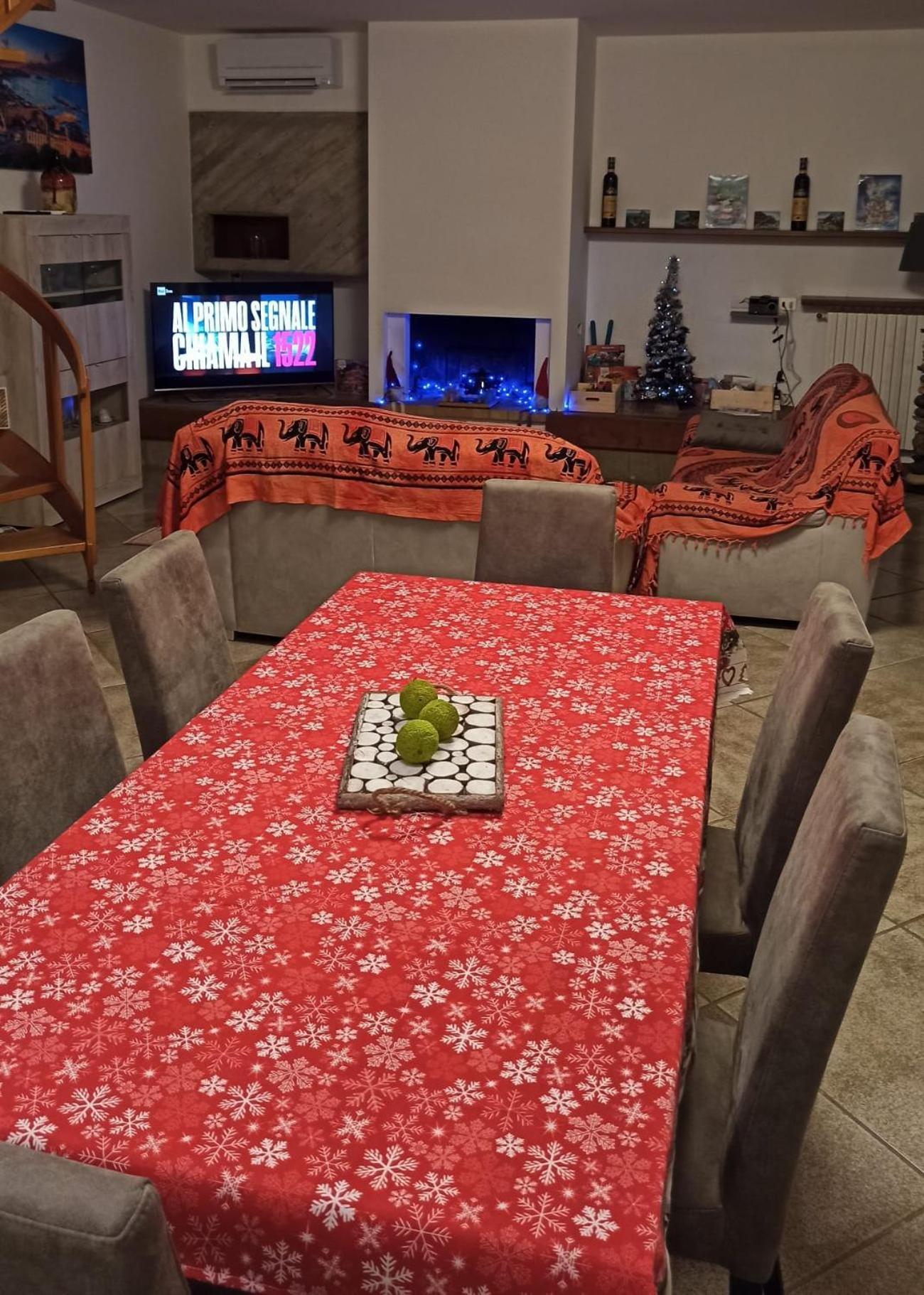 Lukas Home Con Il Cuore Appartamento 3 Camere Al Piano Terra E Appartamento 1 Camera In Taverna Merone ภายนอก รูปภาพ